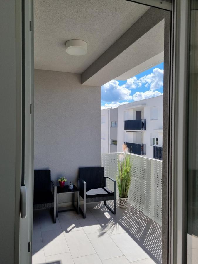 Apartment "50 Shades" With Balcony And Free Parking In The Garage Задар Экстерьер фото